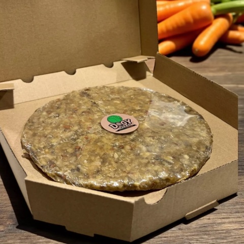 Gryzak dla psa Dogy Pizza z królikiem i marchewką