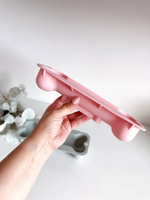 Doggotique Foremka na psie ciasto Kość