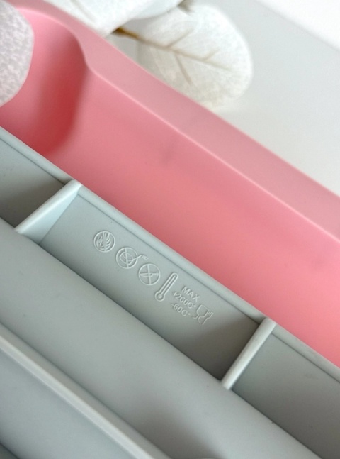 Doggotique Foremka na psie ciasto Kość